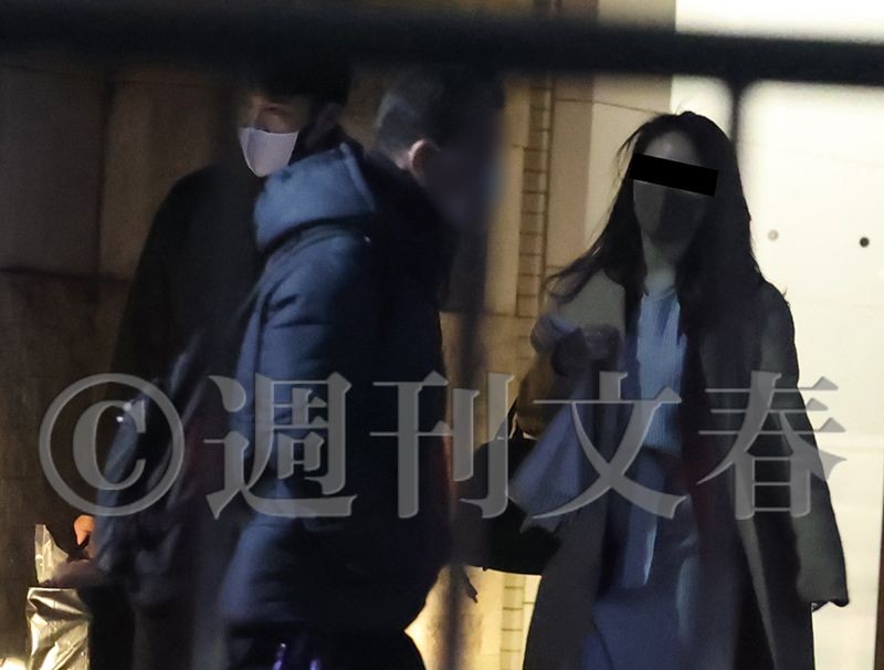 2021年1月 豊田剛一郎とA子(引用元:文春オンライン)